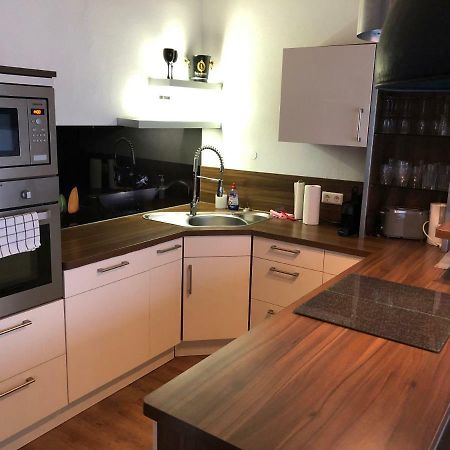 Modernes Und Gemuetliches Appartment Mit Terrasse, Stadtnah Ravensburg Luaran gambar