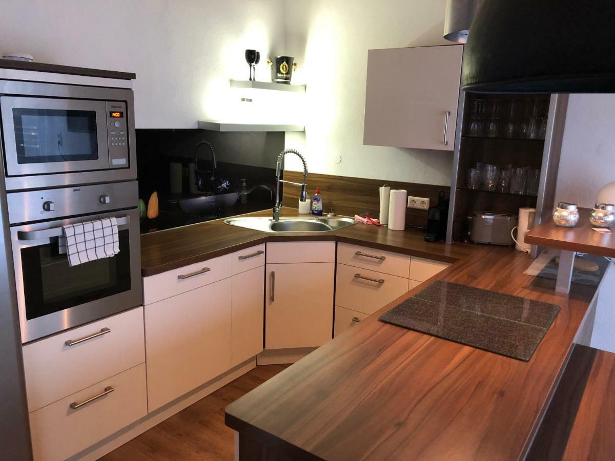 Modernes Und Gemuetliches Appartment Mit Terrasse, Stadtnah Ravensburg Luaran gambar