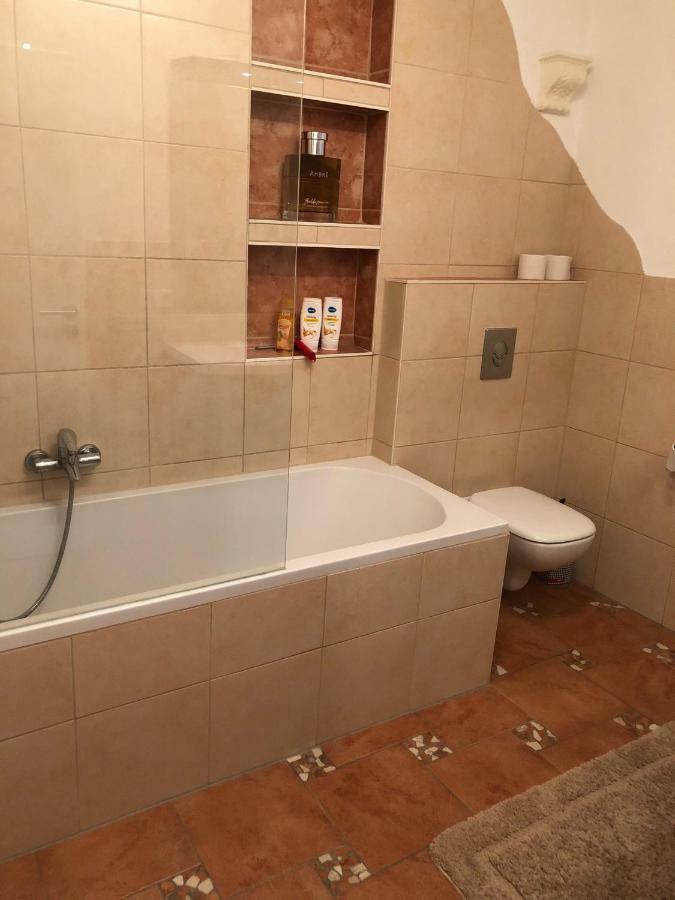 Modernes Und Gemuetliches Appartment Mit Terrasse, Stadtnah Ravensburg Luaran gambar